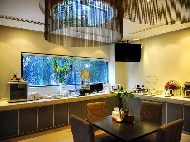 Jinjiang Inn Guangzhou Haizhu Jiangtai Road Subway Station מראה חיצוני תמונה